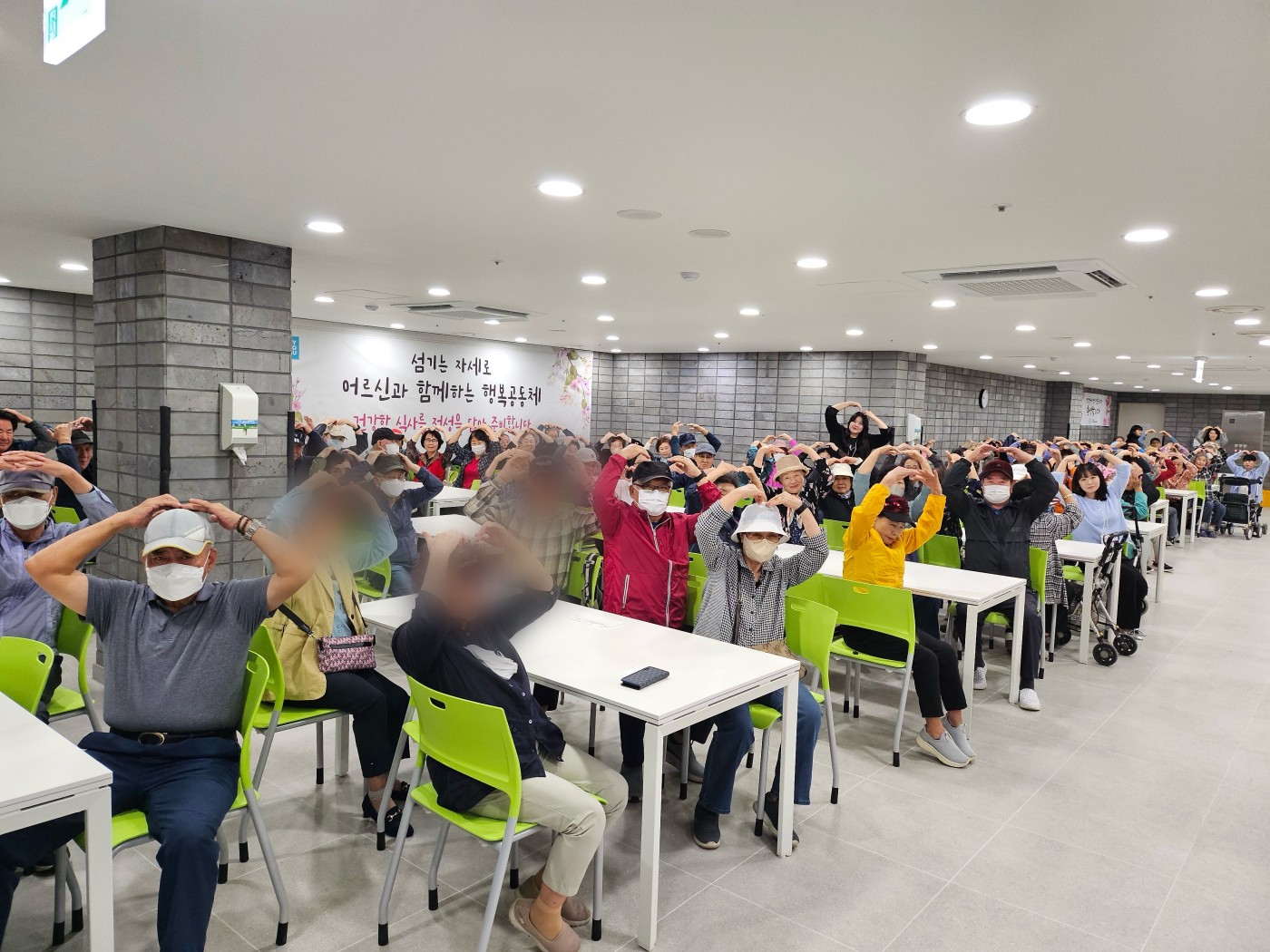 1728560885.96VujEVyaphDKakaoTalk_20241010_201754410_04.jpg